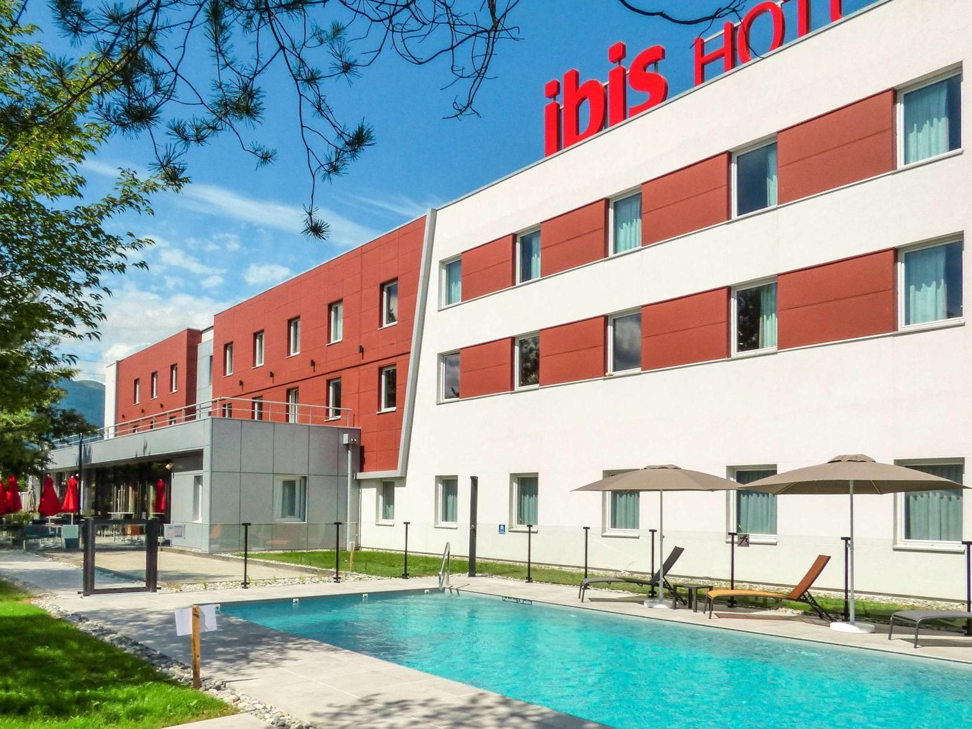 Ibis Saint-Genis-Pouilly Geneve Hotel Exterior foto